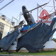 patung elang tembaga 10