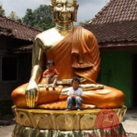 patung-budha-kuningan